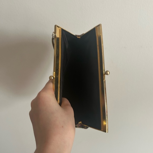 Antique floral tapestry clutch purse - Picture 8 of 11